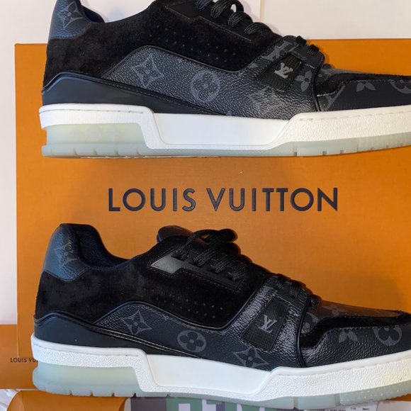 New 2022 Louis Vuitton LV Trainer Sneaker Green Monogram Leather Mens 10.5